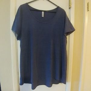 LULAROE CLASSIC T